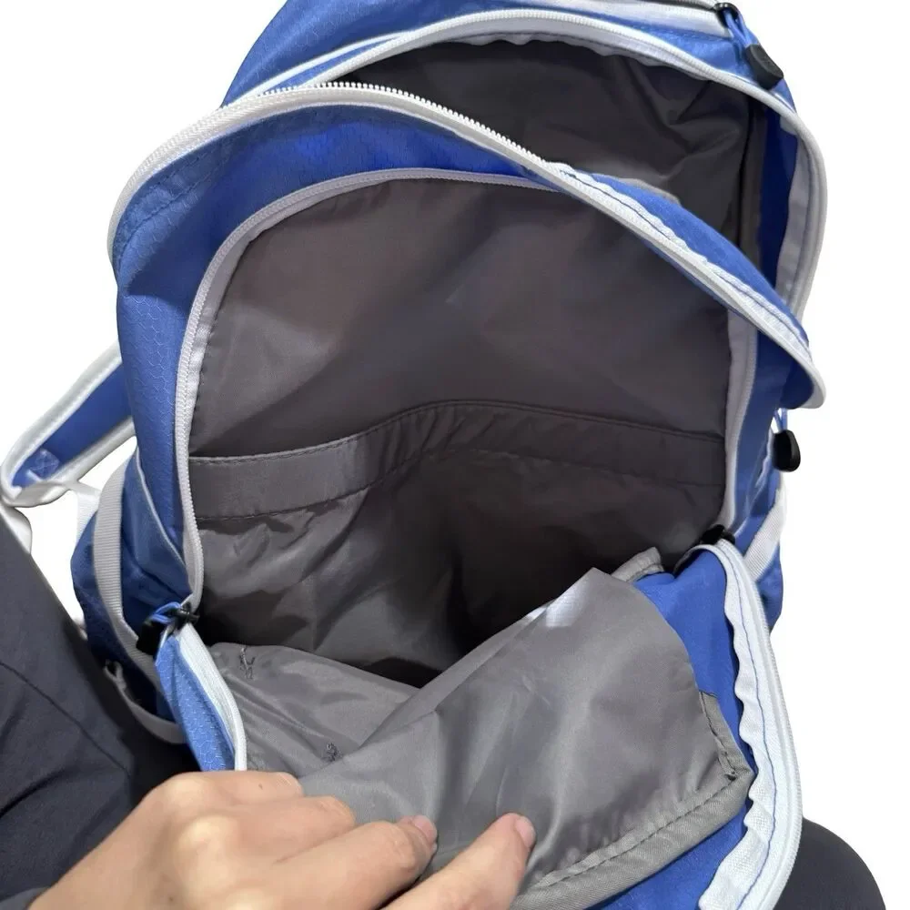 High‎ Sierra Blue Backpack With Suspension Strap System And Tech Spot